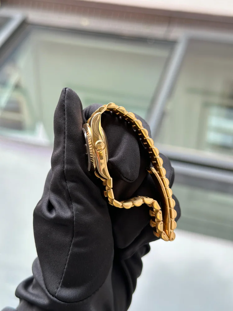 Rolex Lady-Datejust Box and Papers 2015 179178